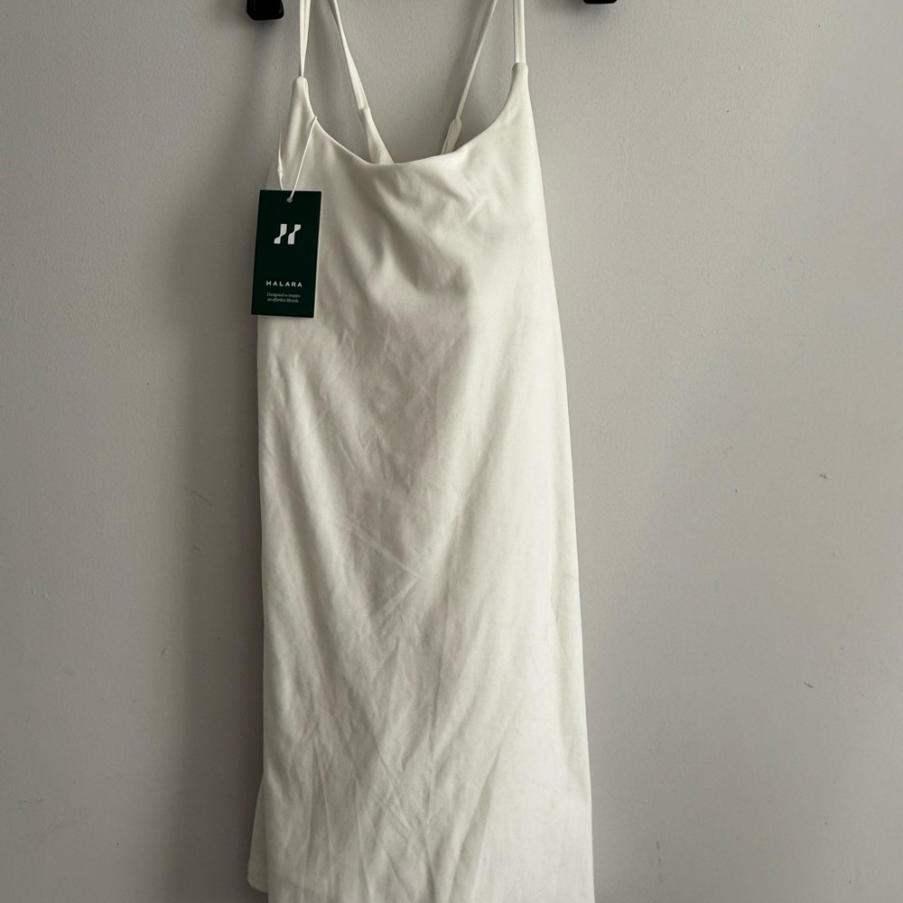 ★ HALARA Cloudful dress NWT  ★